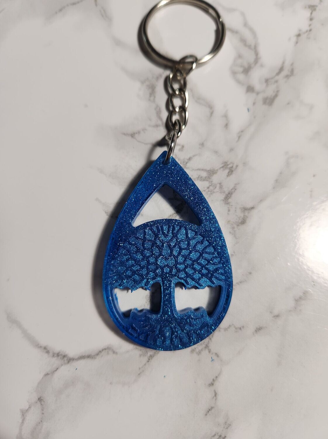 Porte clé arbre de vie goutte bleu pailleté
