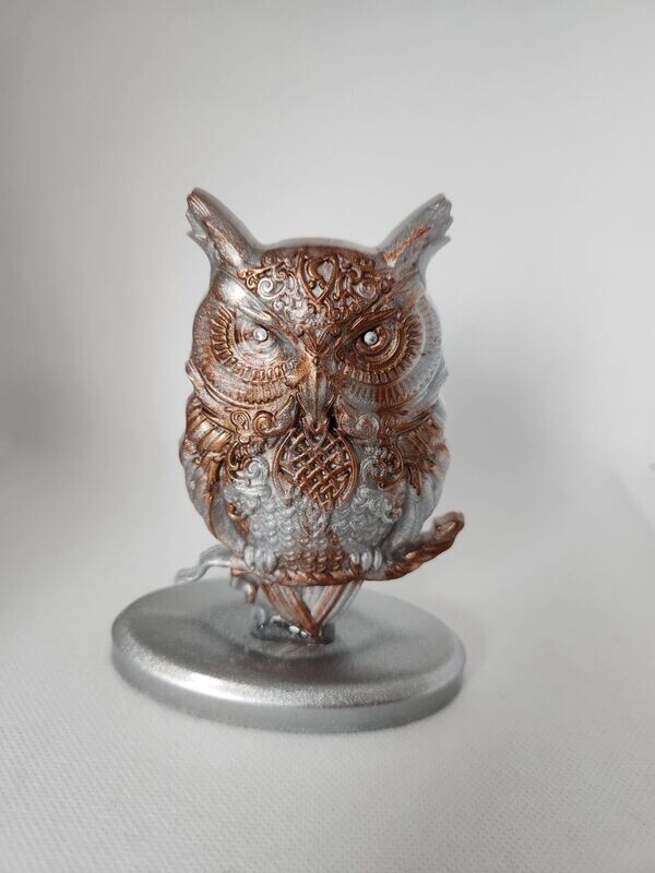 Hibou sur socle argenté et marron