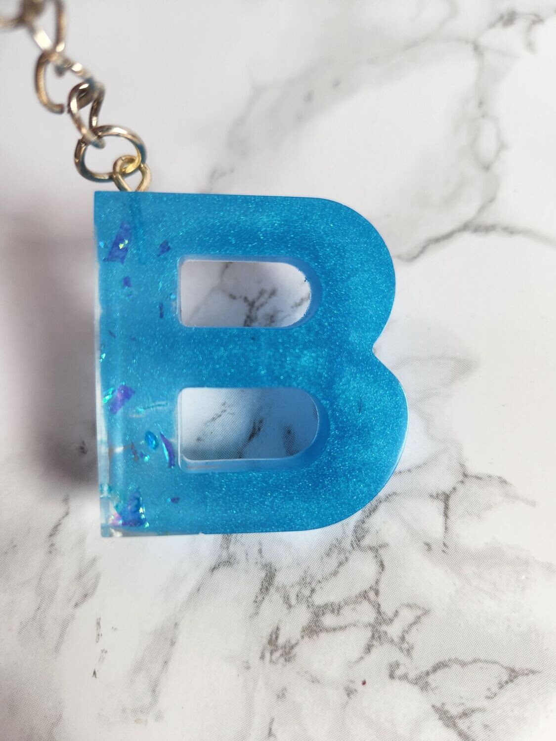 B bleu et confettis