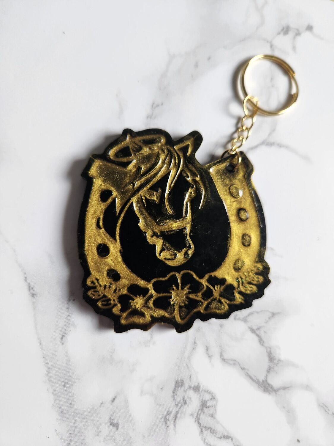 Porte clé Fer à cheval noir et or