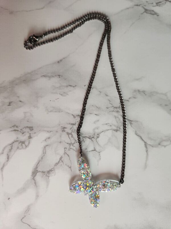 Collier papillon pailleté holographique chainette gris foncé