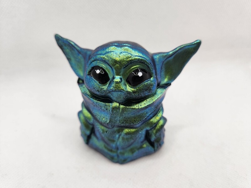 Grogu bébé yoda couleur caméléon