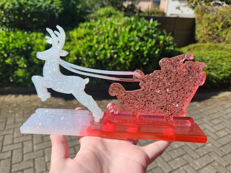 Père Noël et son traîneau diamant personnalisé