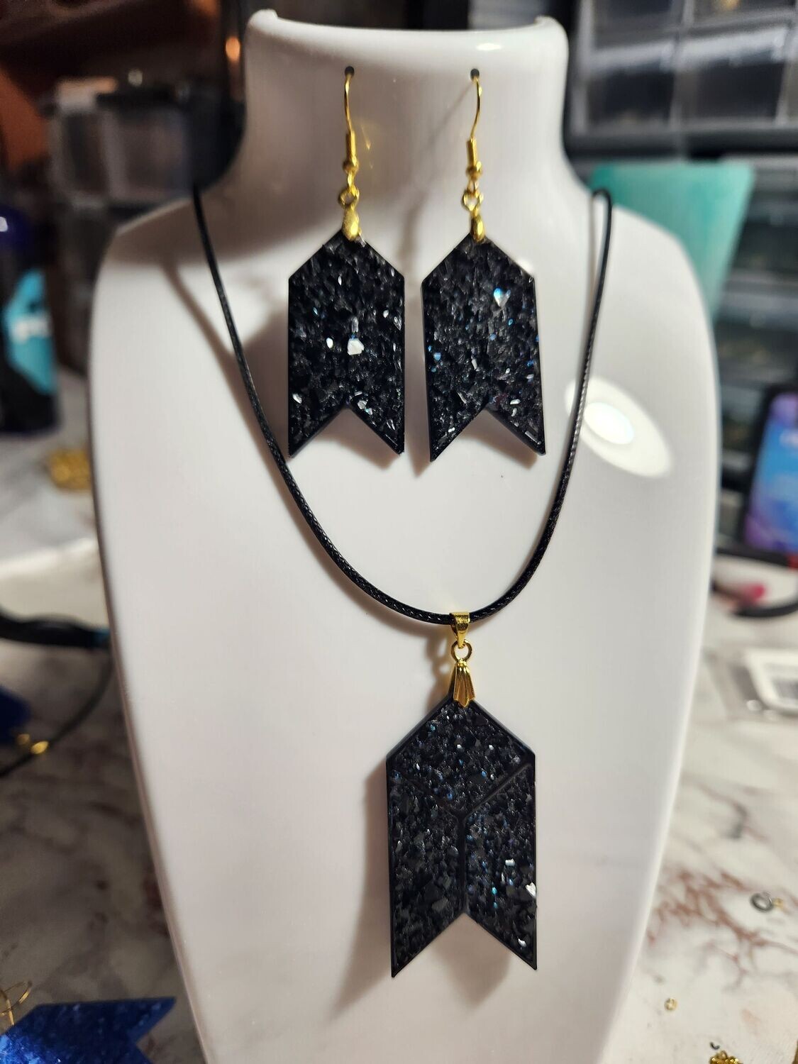 Parure noire effet diamant