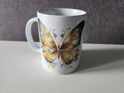 Tasse céramique modèle papillons