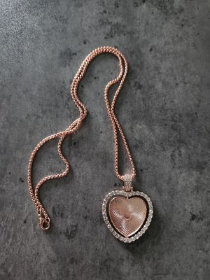 Collier pendentif coeur strass couleur rose gold