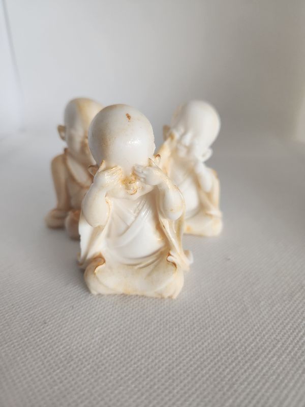 Trio bouddhas blanc et or