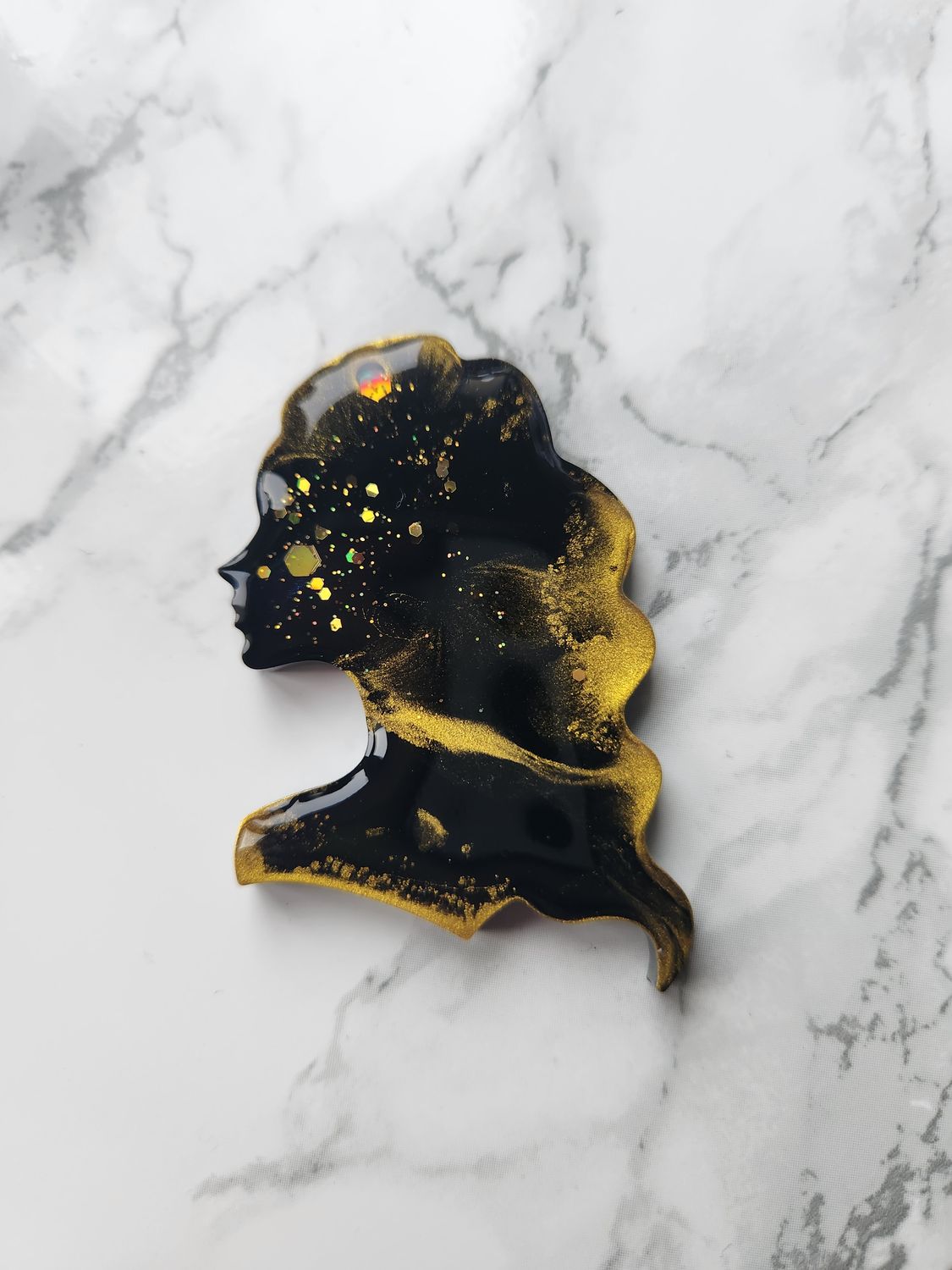 Magnet astro vierge nioir et or pailleté