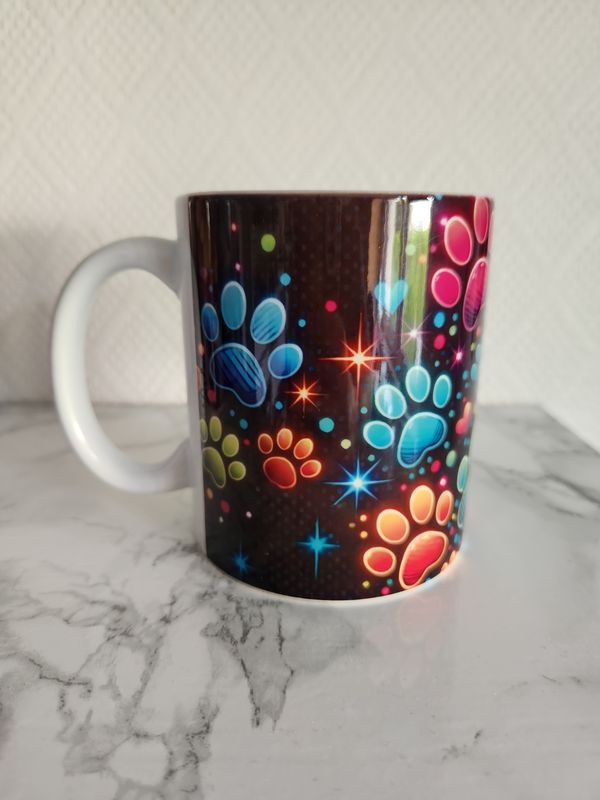 Tasse céramique pattes de chien multicolores