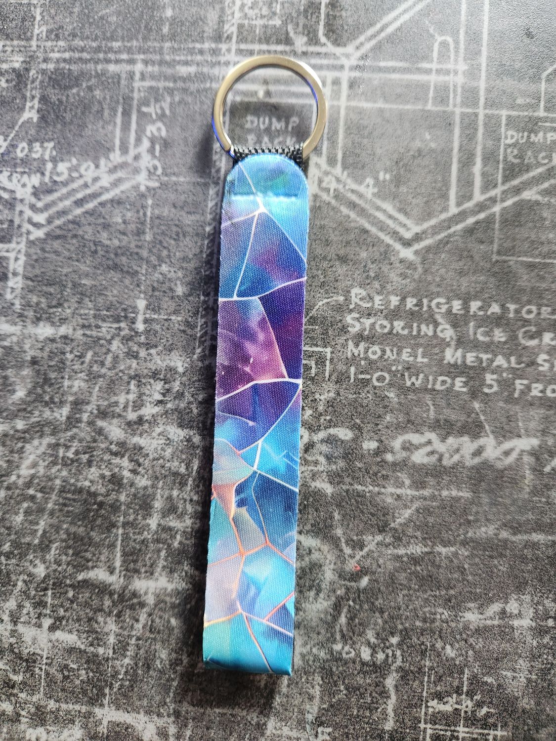 Porte clé lanière cristaux bleu et violet
