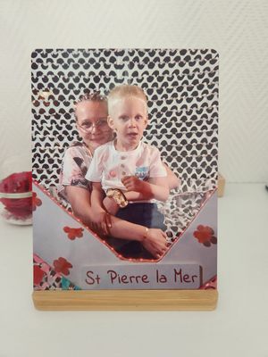 Cadre métal avec support en bambou personnalisé Cadre métal avec support en bambou personnalisé