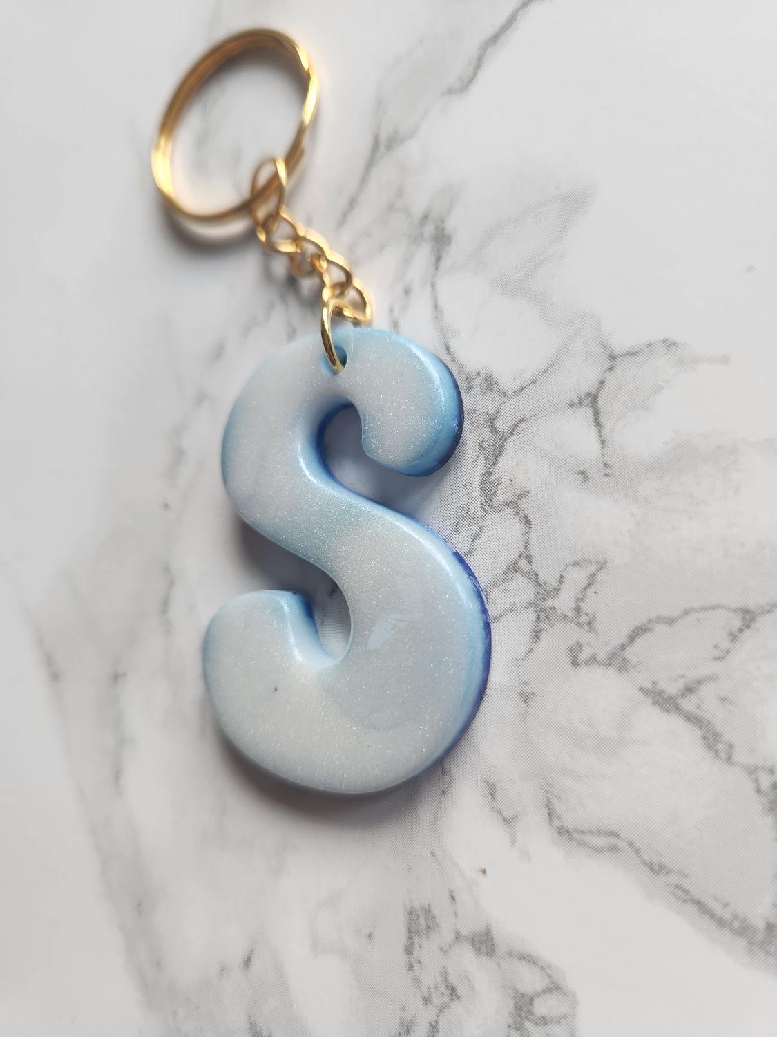S blanc et bleu