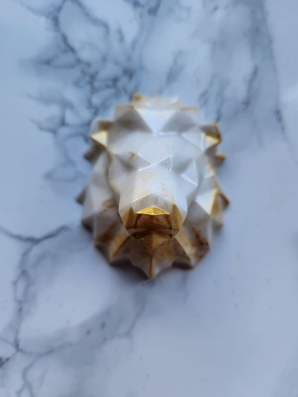 Magnet tête de lion blanc et or