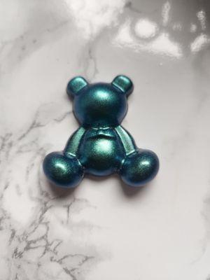 Ourson assis caméléon vert violet Ourson assis caméléon vert violet