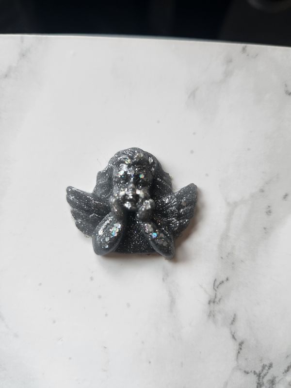 Magnet petit ange argenté pailleté 