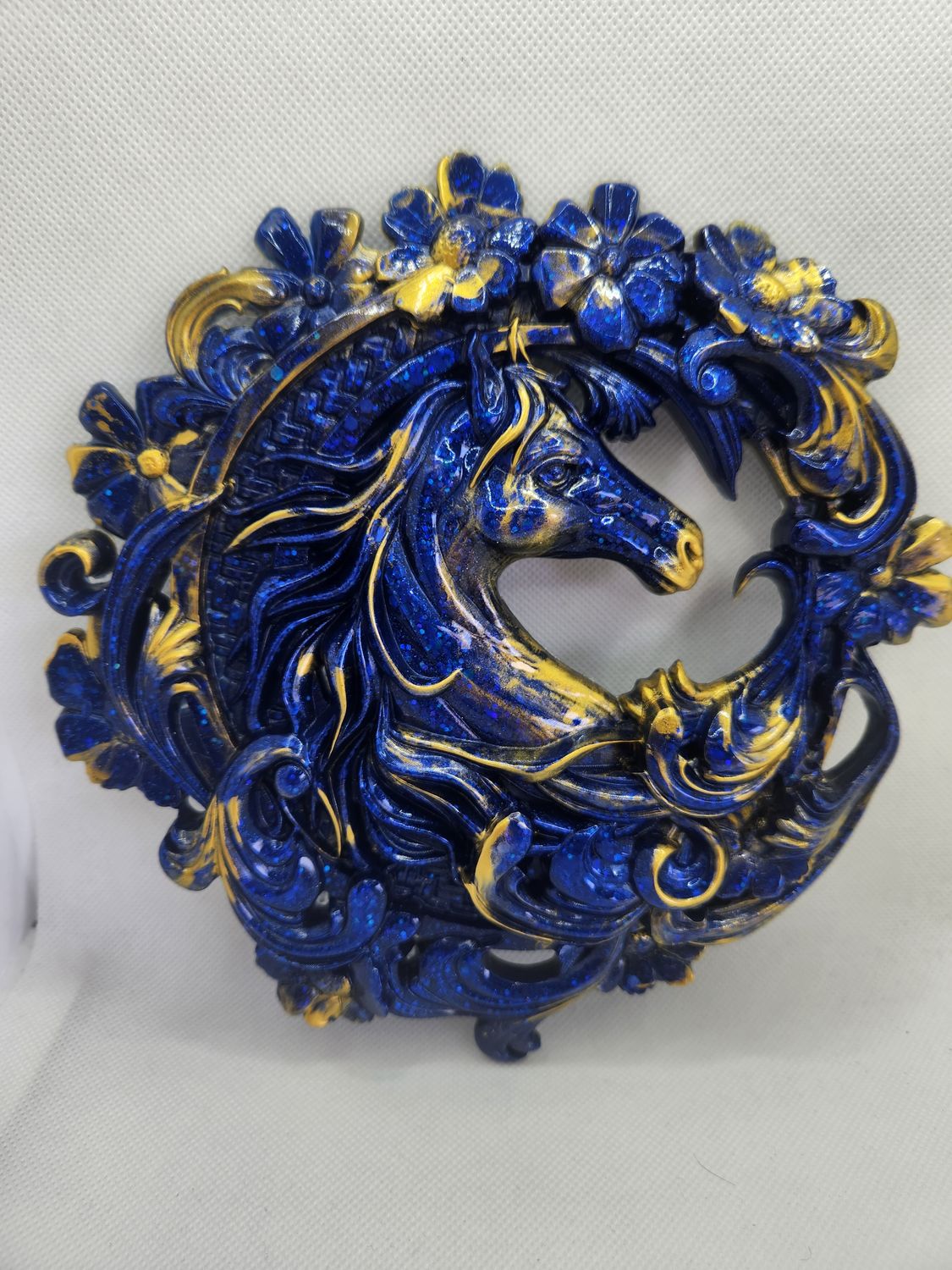 Cheval couronne fleuri personnalisé