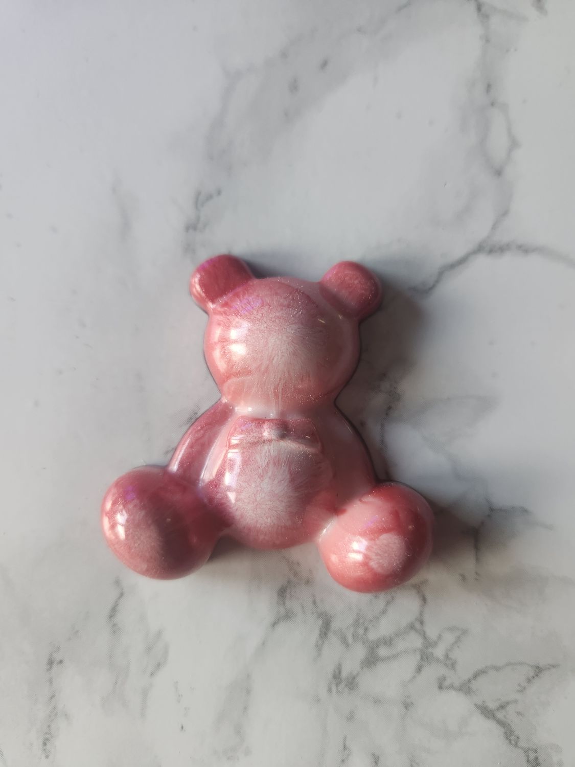 Ourson assis marbré rose foncé
