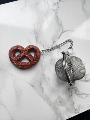 Boule à thé bretzel