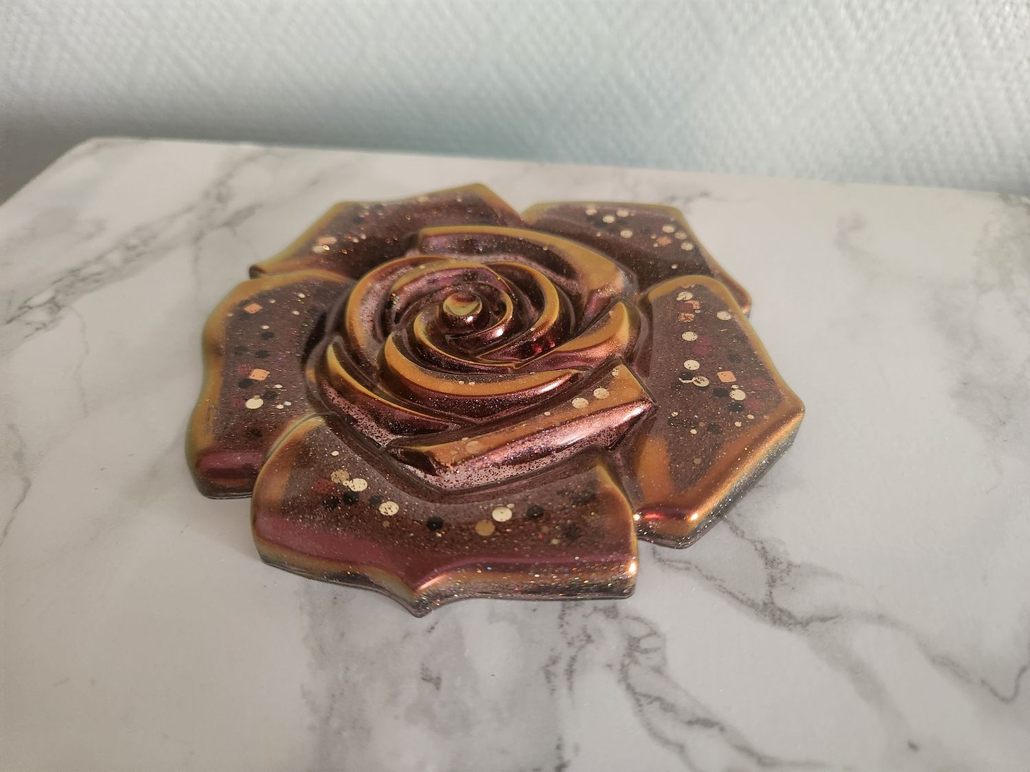 Sous verre Rose marron pailleté et contours bronze caméléon
