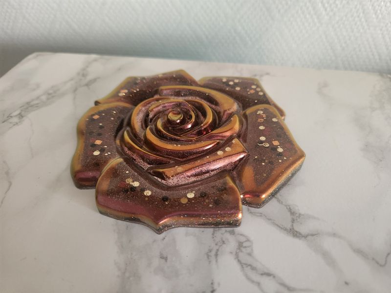 Sous verre Rose marron pailleté et contours bronze caméléon