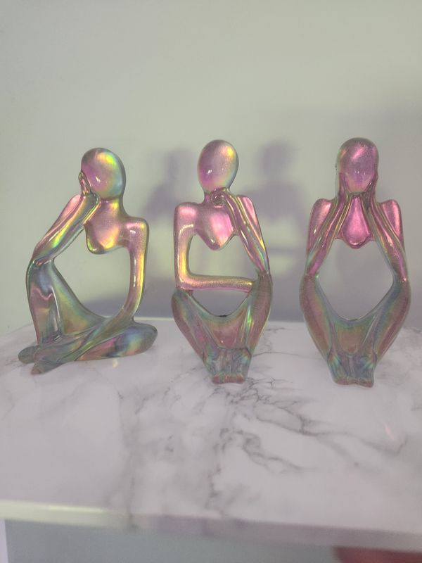 Trio penseurs effet arc en ciel