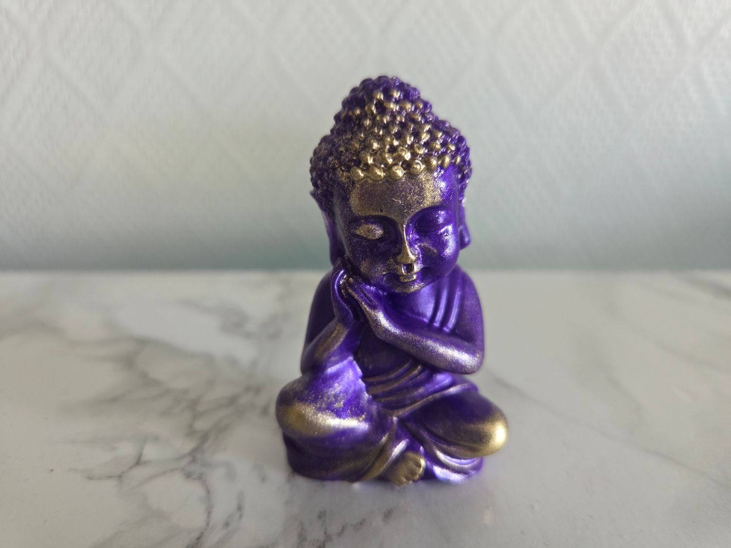 Bouddha violet et or