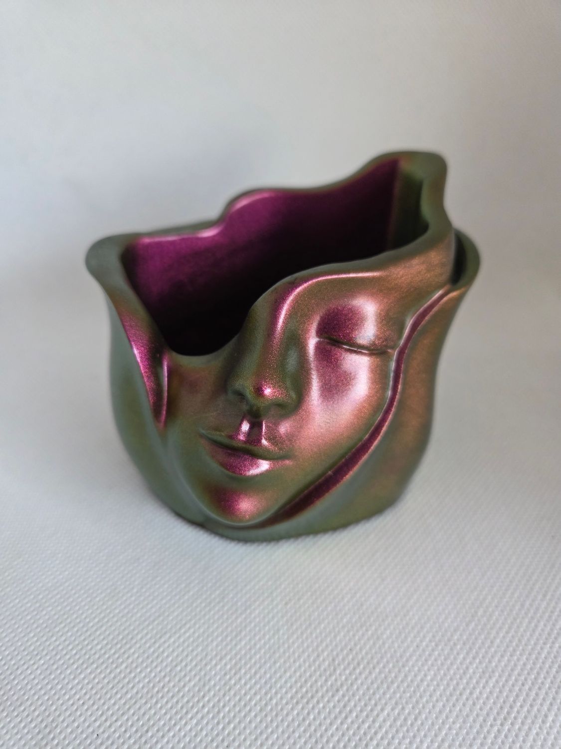 Pot visage caméléon