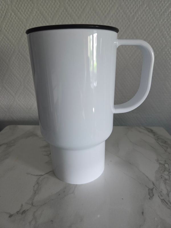 Mug plastique avec couvercle 480ml