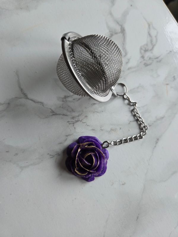 Boule à thé mini rose violette et or
