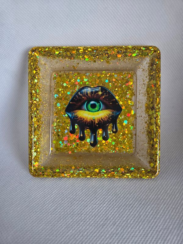 Coupelle carré doré pailleté bouche oeil Coupelle carré doré pailleté bouche oeil