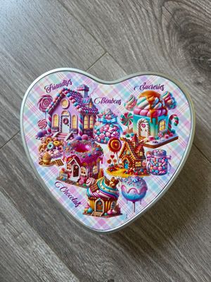 Boite à bonbons / gateaux coeur personnalisée