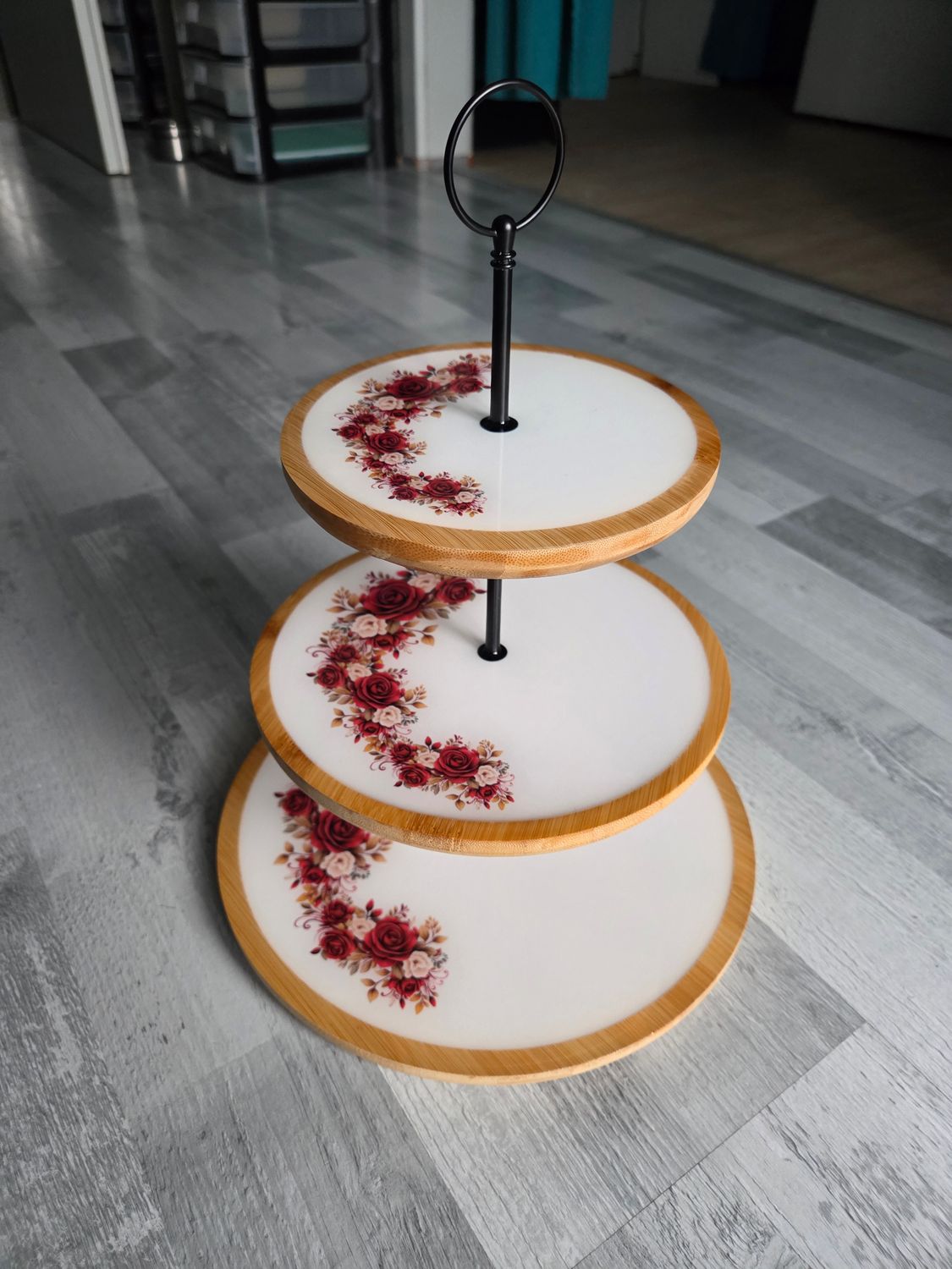 Plateau 3 étages bois et résine floral
