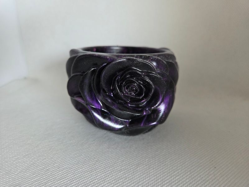 Pot roses noir et violet pailleté Pot roses noir et violet pailleté