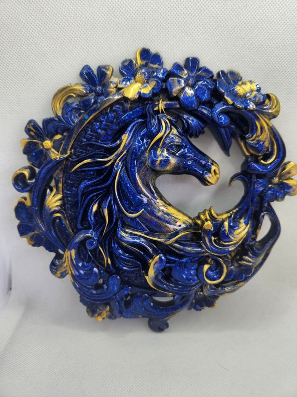 Cheval couronne fleuri personnalisé