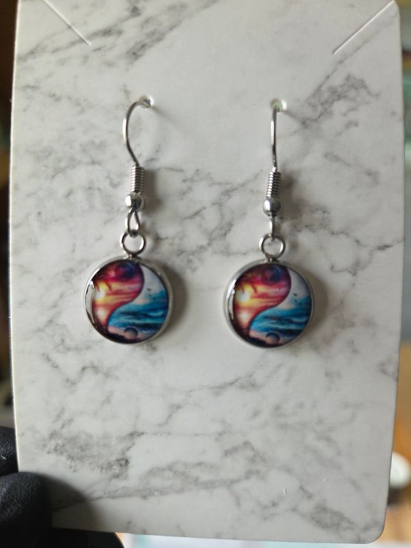 Boucles d'oreilles rondes métal yin yang tropical