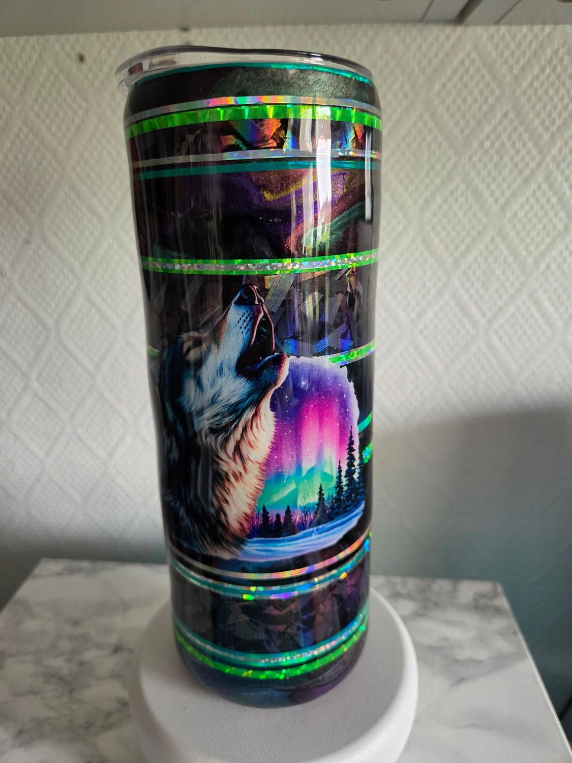 Tumbler 20oz Loup fibre de carbone et chrome