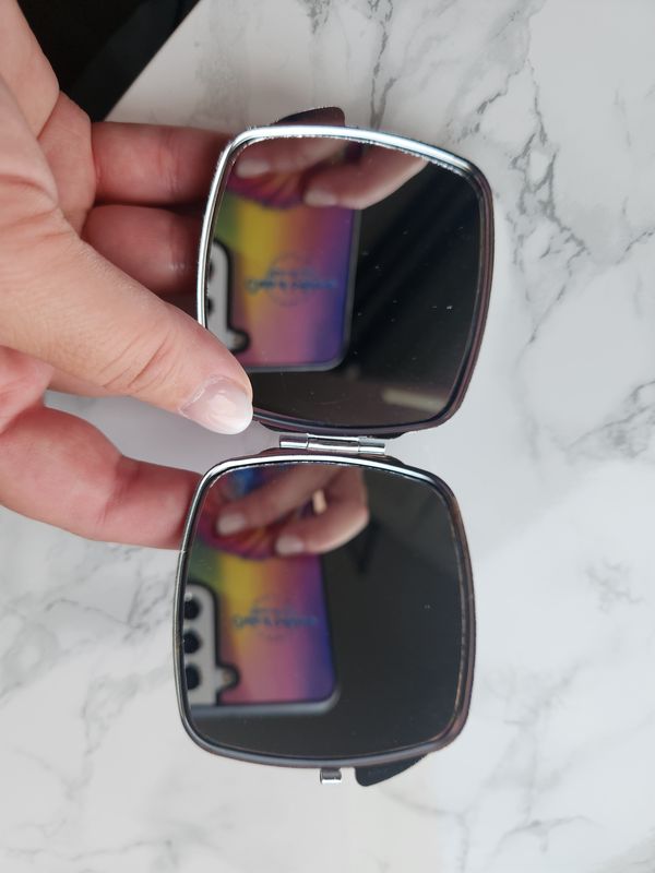 Miroir de poche carré personnalisé
