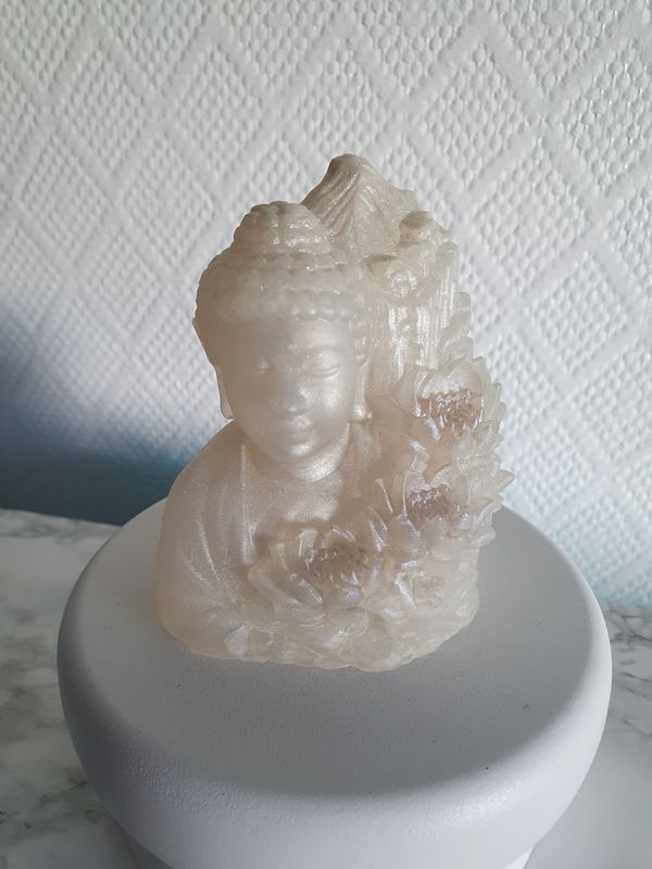 Bouddha buste fleuri