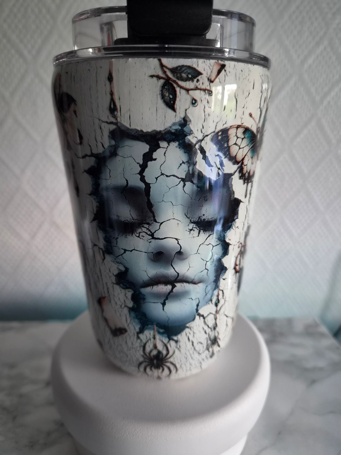 Tasse isotherme Poupées craquelées