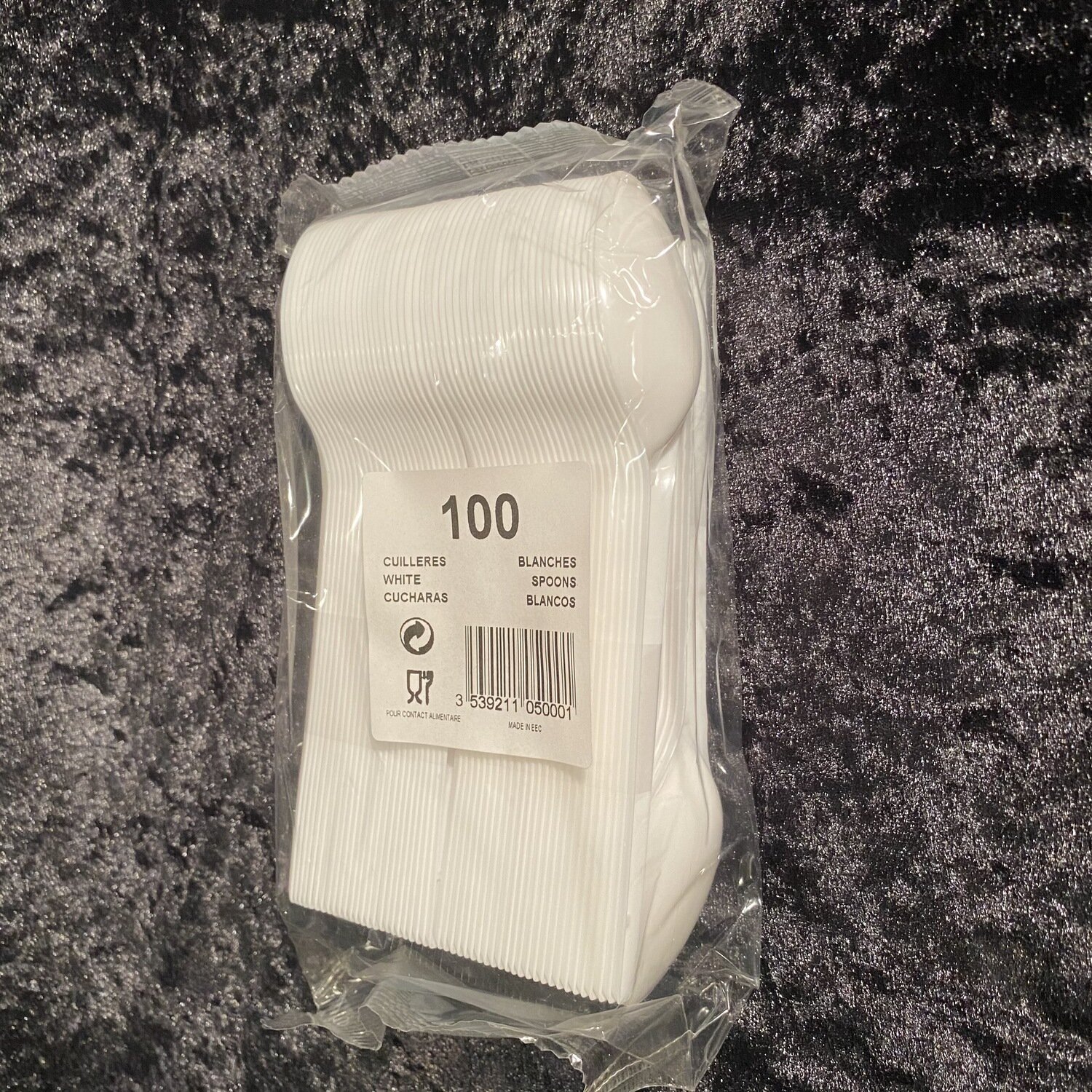 100 cuilleres blanches