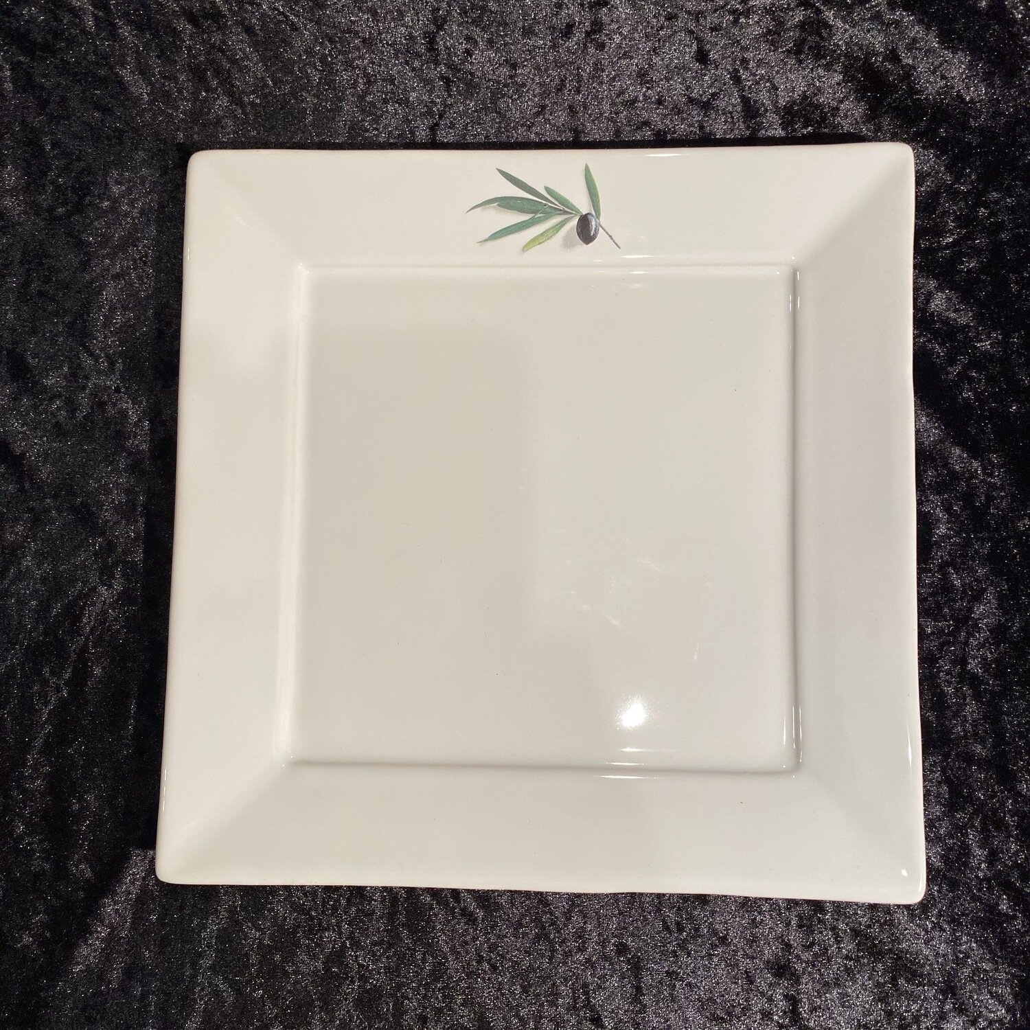 Assiette carrée 26cm olive serie contemporaine