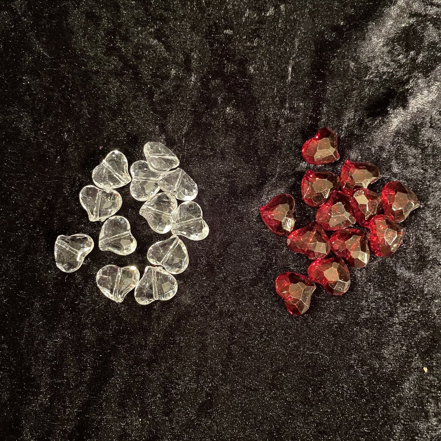 12 pierres precieuses coeur rouge ou transparent