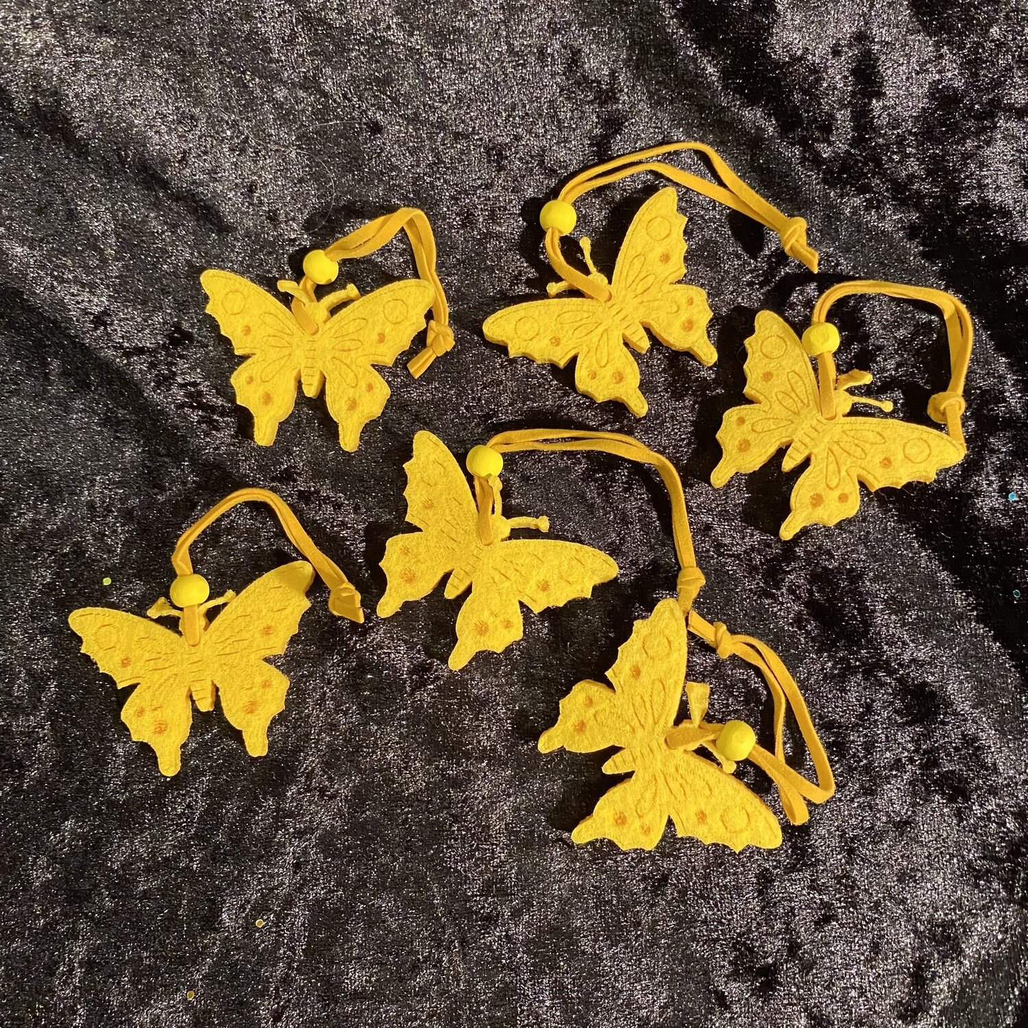 Ronds serv feutrines papillons x 6 jaunes