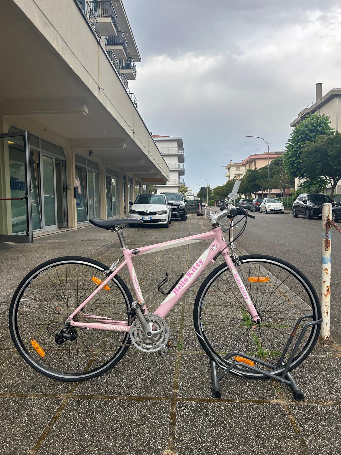 HELLO KITTY 26&quot;
