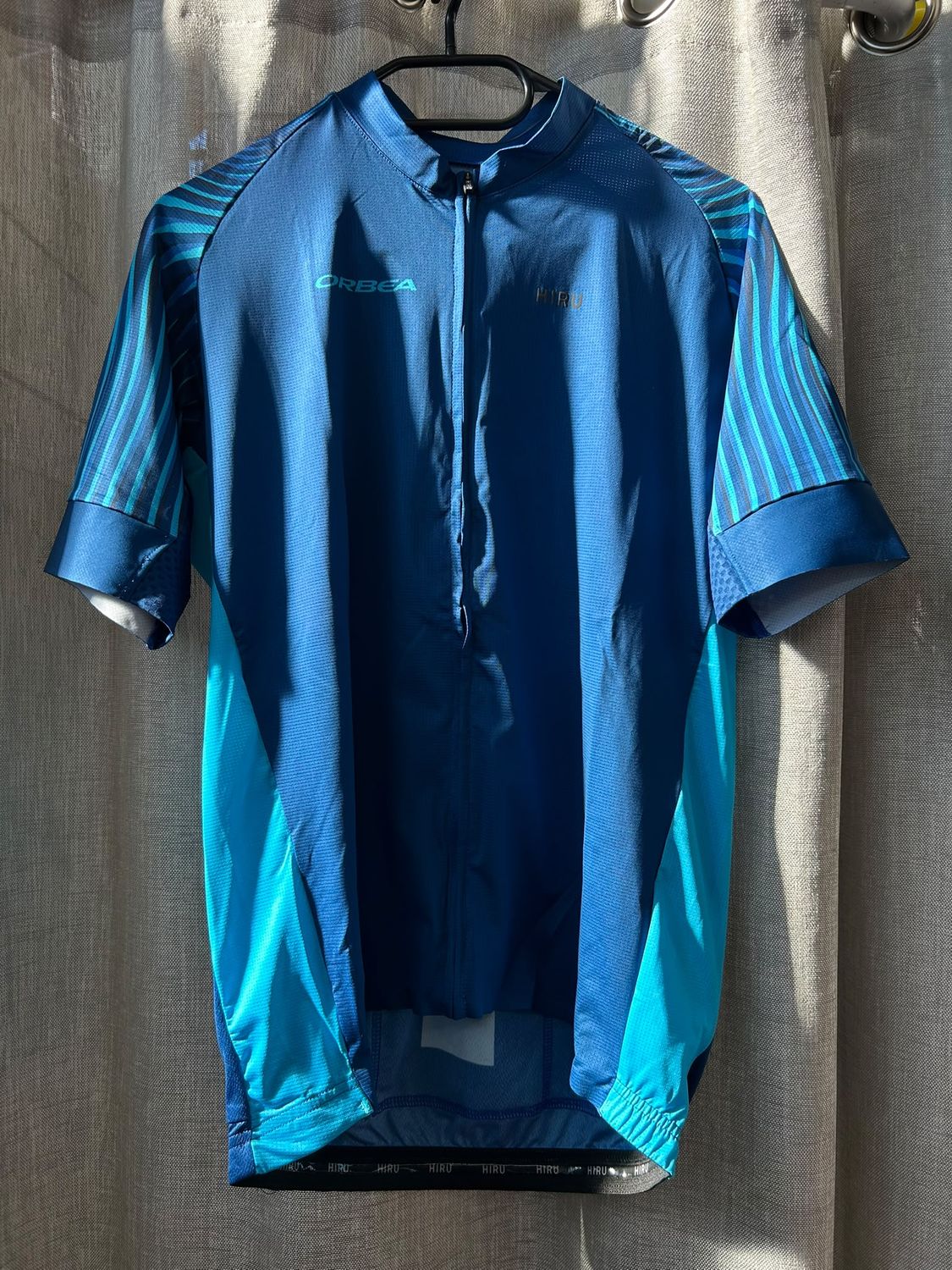 HIRU ADVANCED JERSEY AZURITE