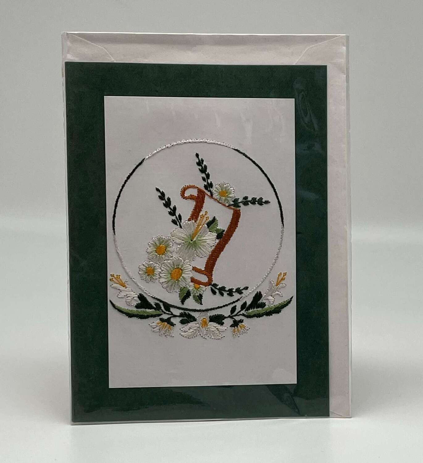 Handgestickte Karte F83 Schriftrolle mit Blumen grün