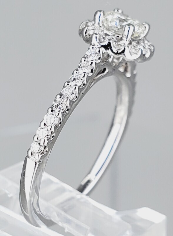 WEDDING BAND W/ RD HOLD SIZE 6.5