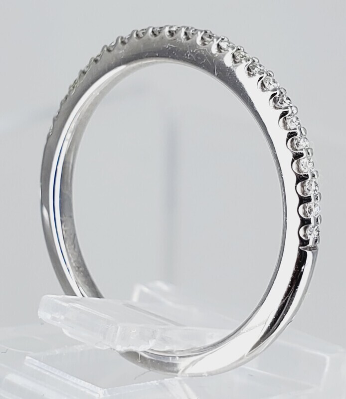 BEND SET WEDDING BAND SIZE 6.5