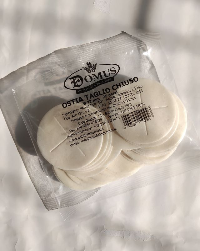 Medium Altar Bread 25 per pack