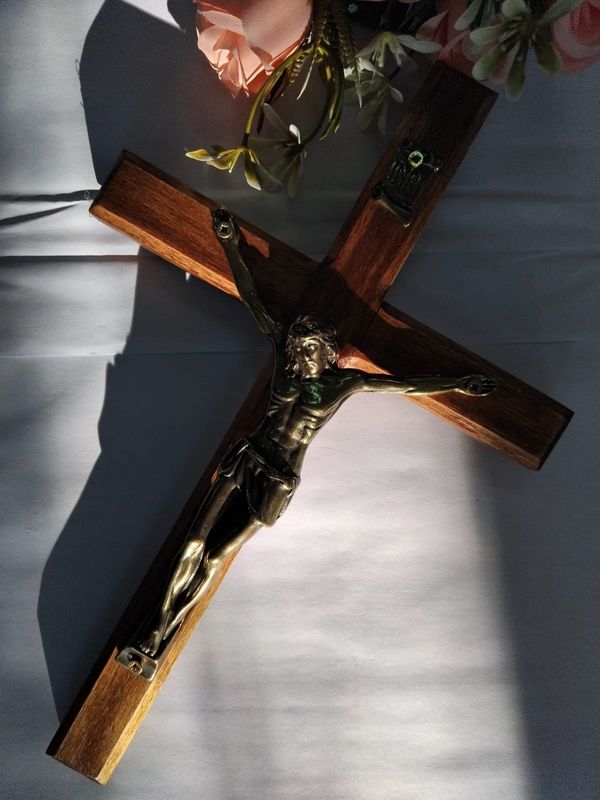 250cm Wooden Crucifix Hanging
